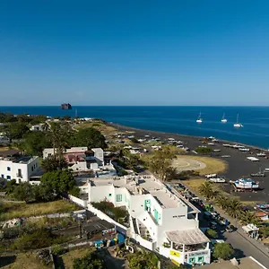 ossidiana-stromboli.sicilyhotelsitaly.net/